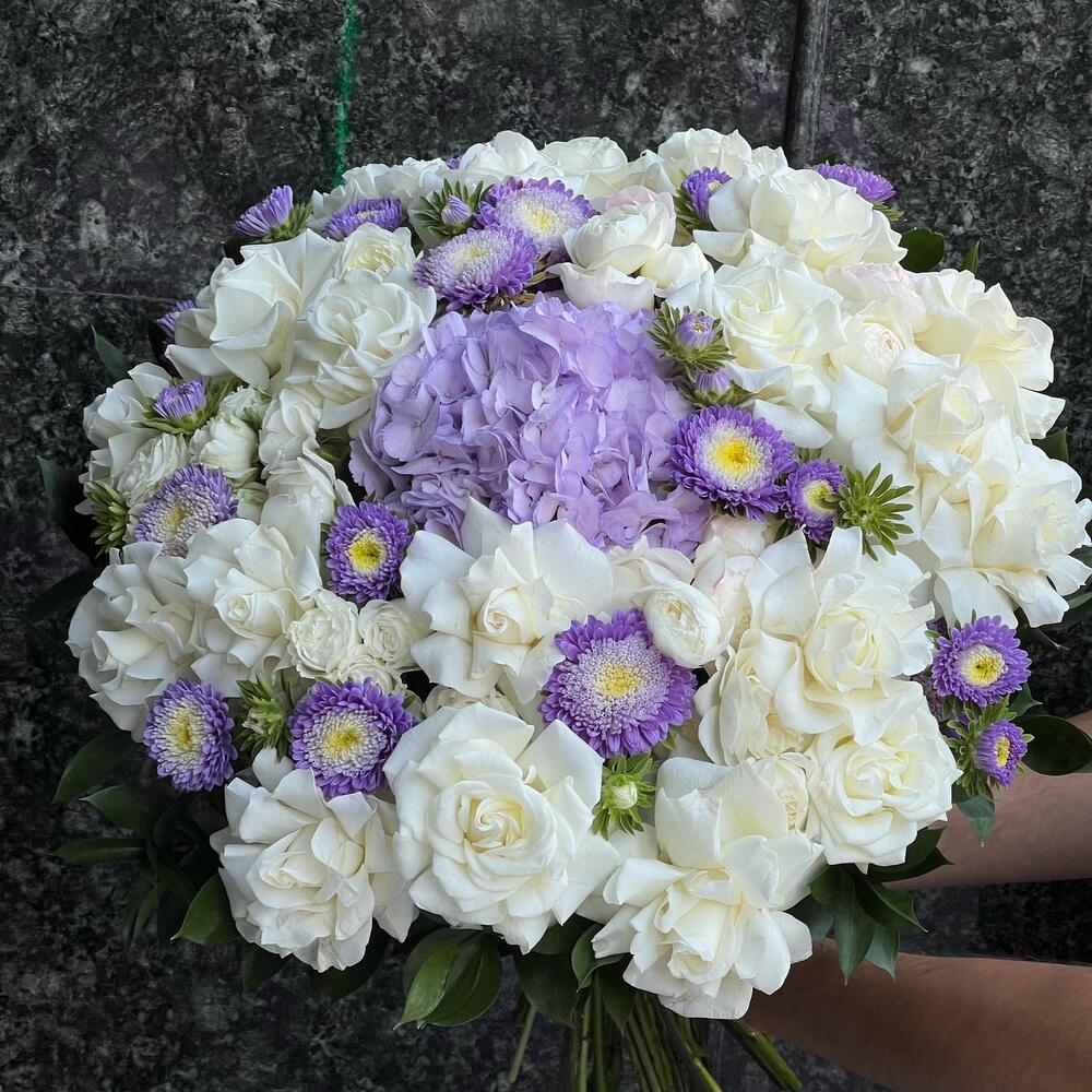 Не большой микс букет