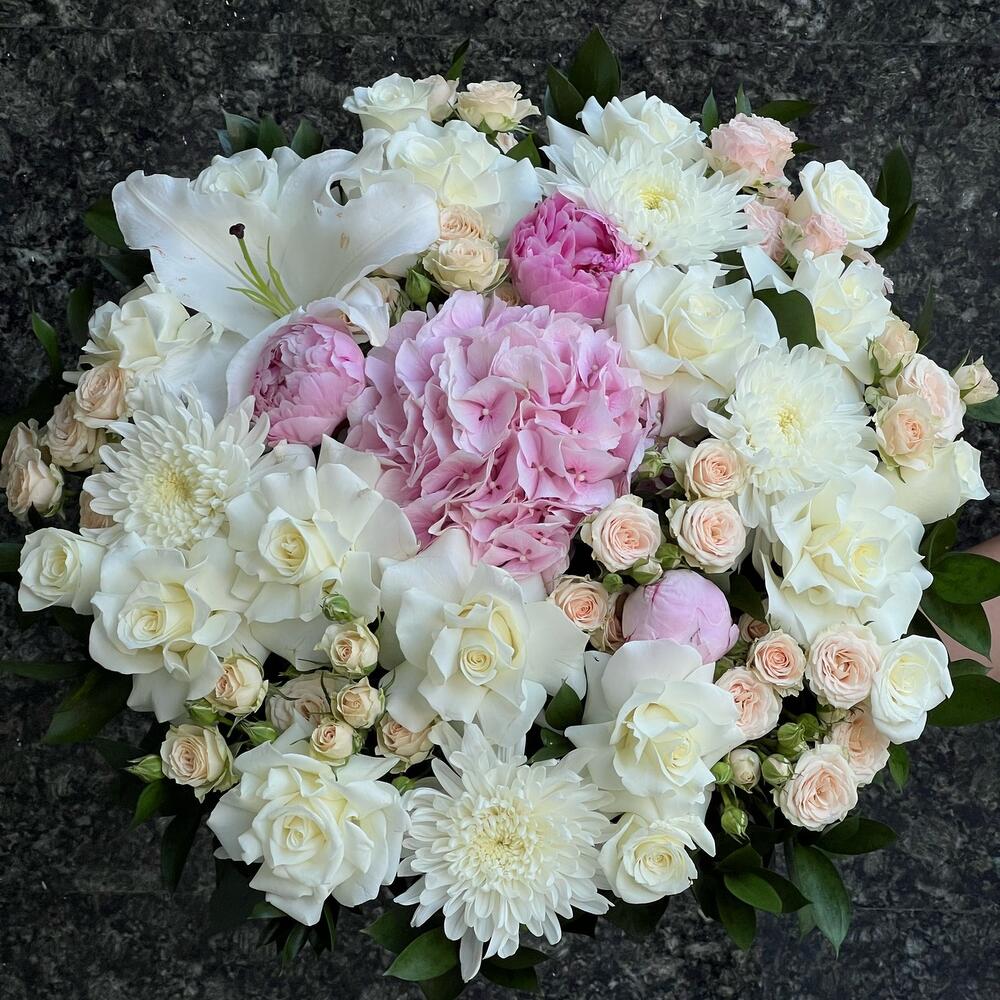 Композиция из нежных оттенков